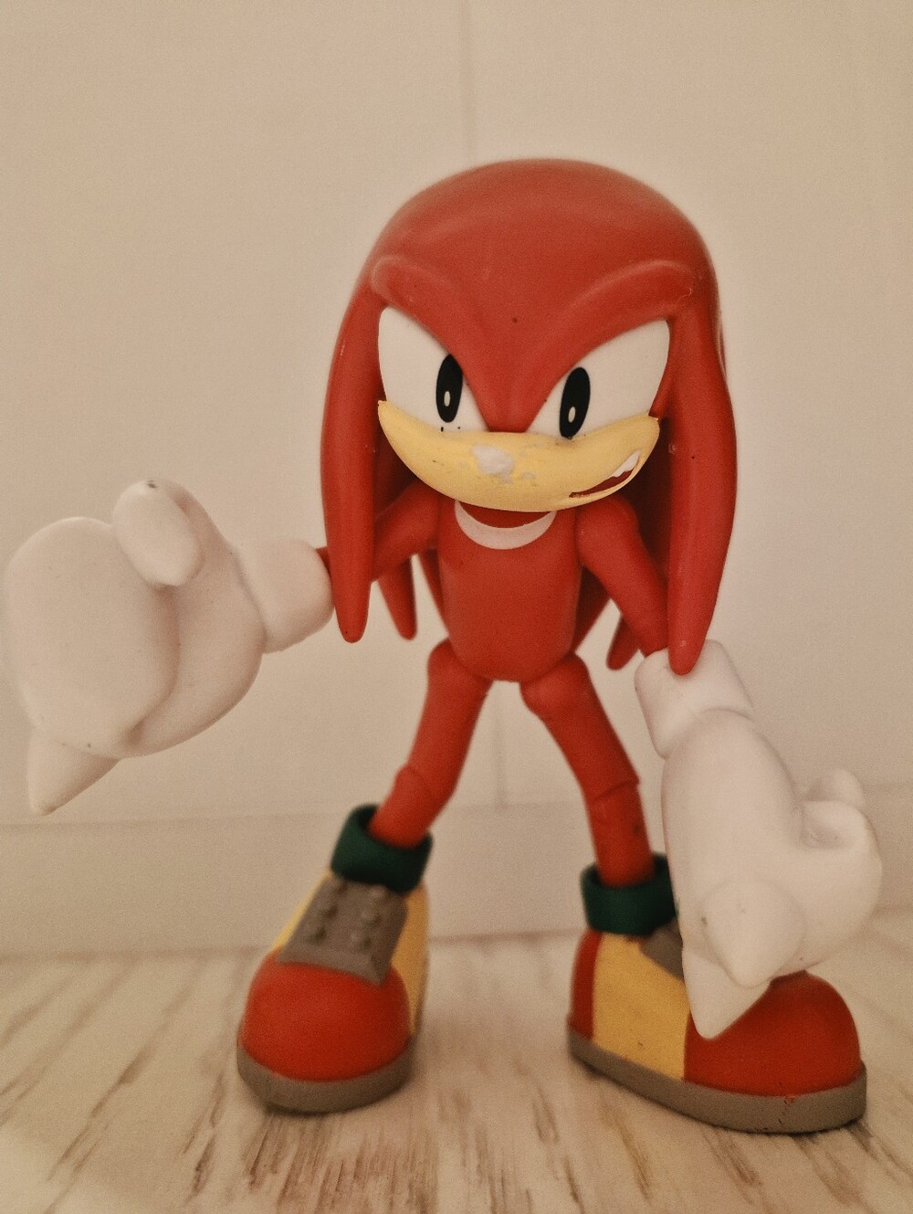 Jazwares Sonic The Hedgehog Knuckles Action Figure 4" Sega Toy
